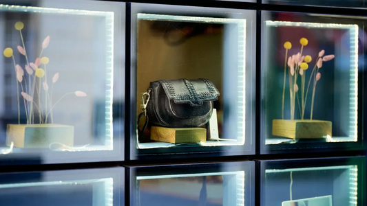Comment prendre soin et entretenir mon sac ou accessoire en cuir ?