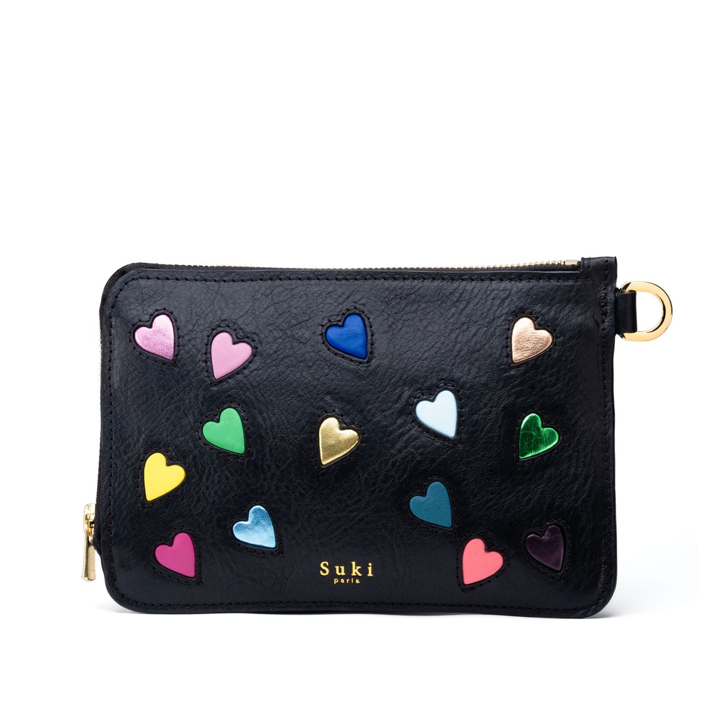 Atelier de maroquinerie à Paris. Pochette en cuir made in France. Accessoire de mode unique pour les coeurs addicts. Petite maroquinerie Sac pochette de fabrication française, maroquinerie artisanale confectionnées en série limitée. Savoir-faire français, créateur parisien pour une mode engagée. Maroquinerie personnalisable. Boutique créateur à Paris.