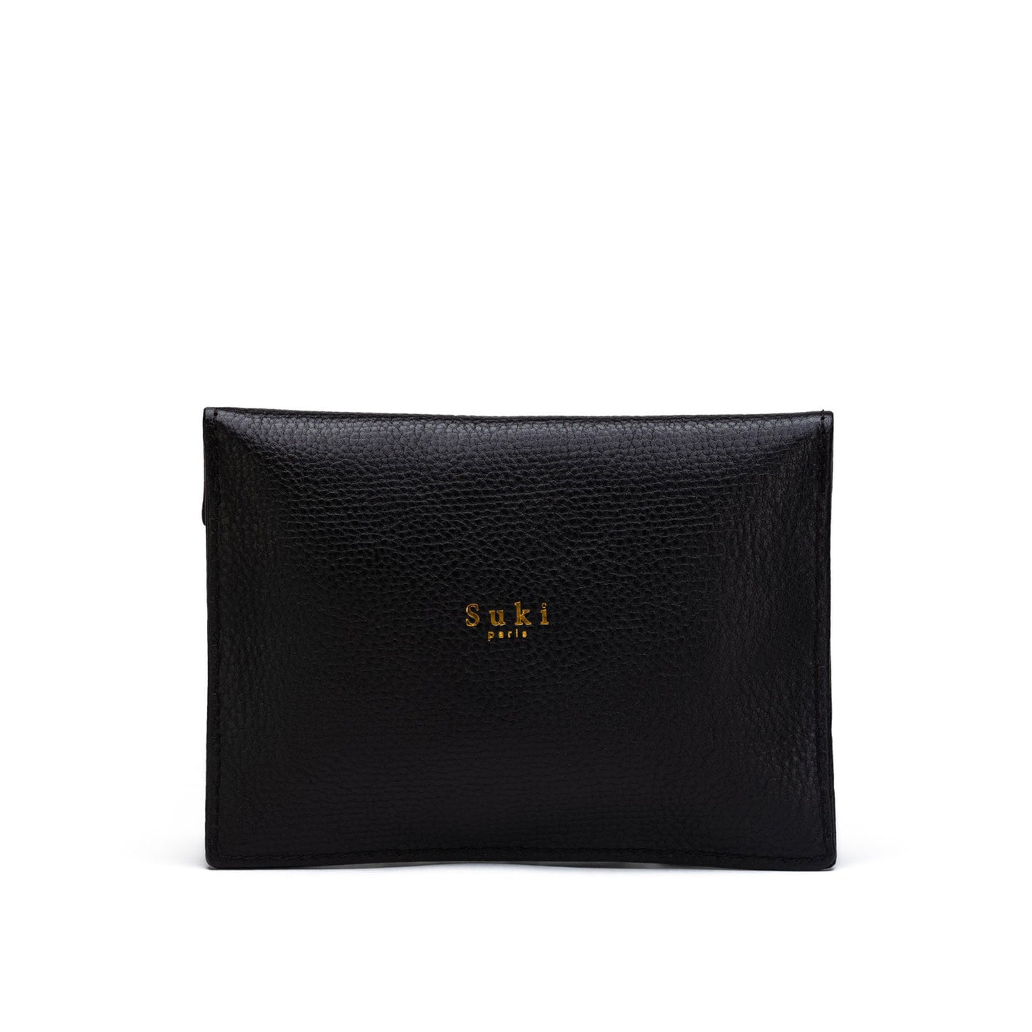pochettes passeport en cuir tanné végétal, confectionnées avec expertise à la main dans notre atelier situé dans le 17è arrondissemnt a Paris. Chaque exemplaire est enrichi d'une marqueterie artisanale, insufflant une touche d'élégance et de caractère distinctif à votre compagnon de voyage. Découvrez notre engagement en faveur de l'artisanat traditionnel et de la durabilité, où chaque détail est pensé pour un mariage harmonieux entre esthétique, fonctionnalité et responsabilité environnementale.