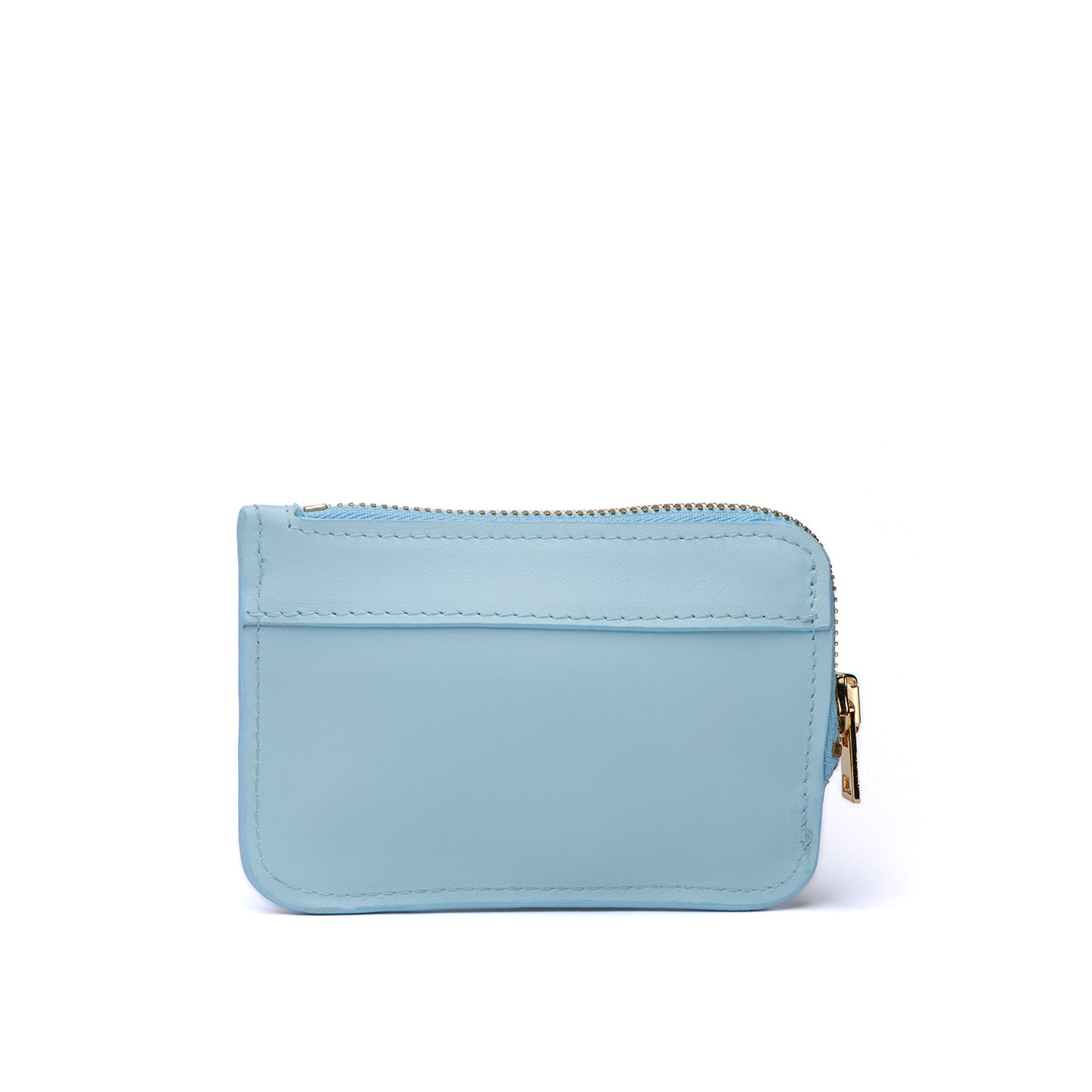 Atelier de maroquinerie à Paris. Porte-monnaie en cuir upcyclé made in France. Accessoire de mode chic et pratique confectionné dans notre atelier parisien. Porte-monnaie pour homme ou femme, parfait pour idée cadeau, pochette personnalisable. Boutique maroquinerie Paris 17. Créateur parisien Champs Elysées.