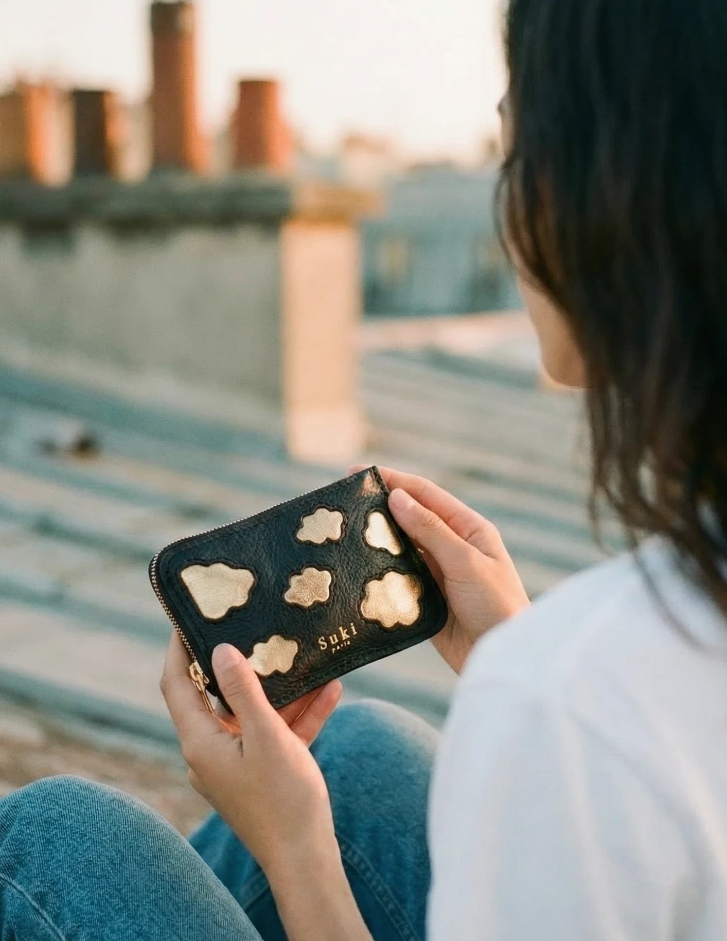 Full-grain leather wallet — vegetable-tanned cowhide, Suki Paris