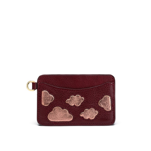 Conçus avec minutie dans notre atelier, le porte carte Chinook allie fonctionnalité et esthétique, offrant une solution pratique pour organiser vos cartes tout en ajoutant une touche d'élégance à votre quotidien.